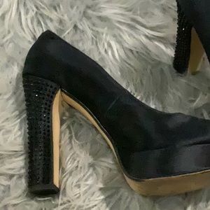 EUC Michael Kors Satin Peep Toe